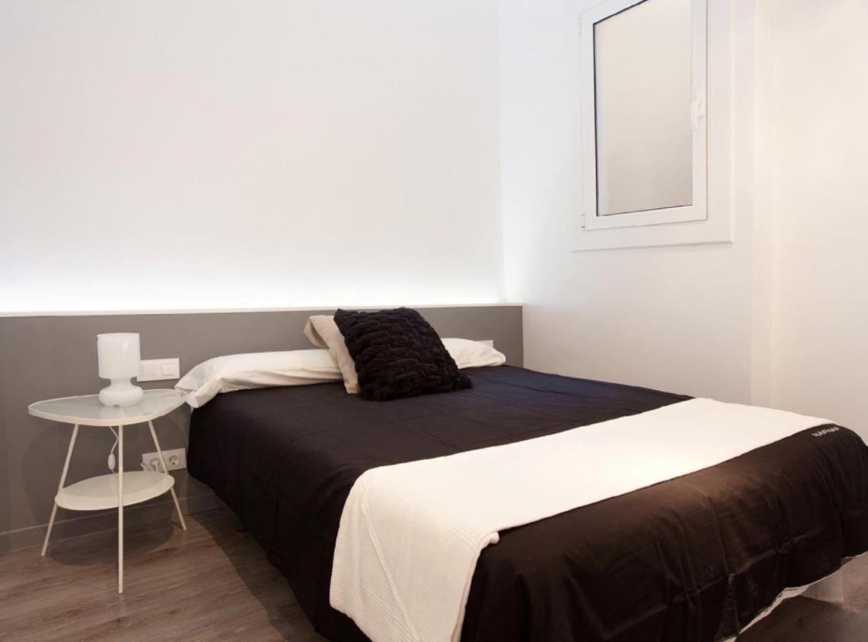 Napoles - Modernist Flat Close To Sagrada Familia Barcelona Eksteriør bilde